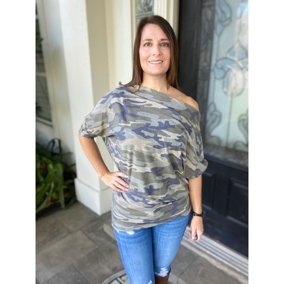 Off Cold Shoulder Camouflage Dolman Green 4420 - Picture 3 of 8